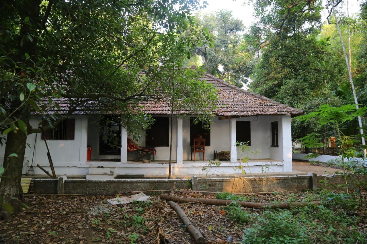 The Mana-Heritage Stay - Chengazhimattam Mana Kottayam Exterior photo